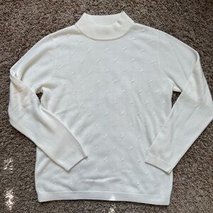 Women’s Alia Lightweight Sweater; Off White/Cream; Size M
